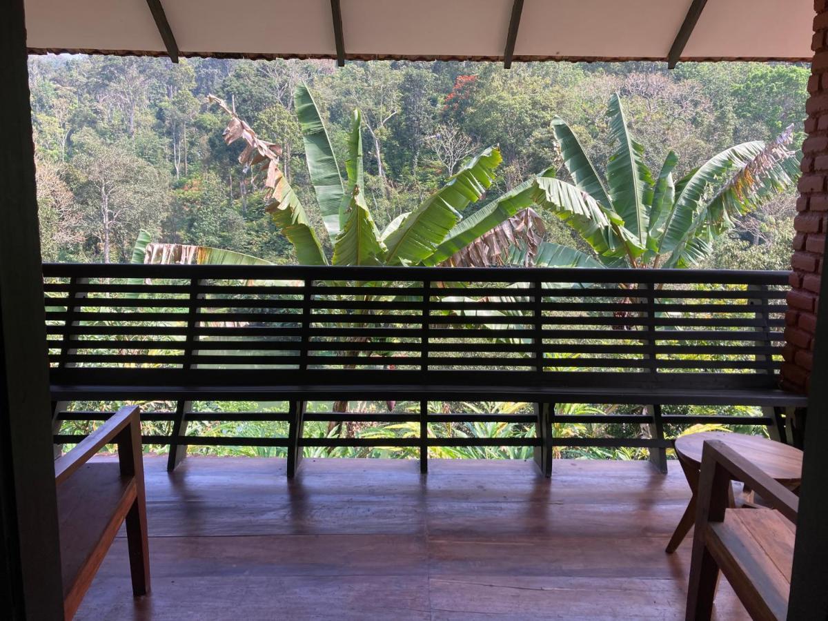 Spice Forest Plantation Homestay, Thekkady Vandiperiyar Экстерьер фото