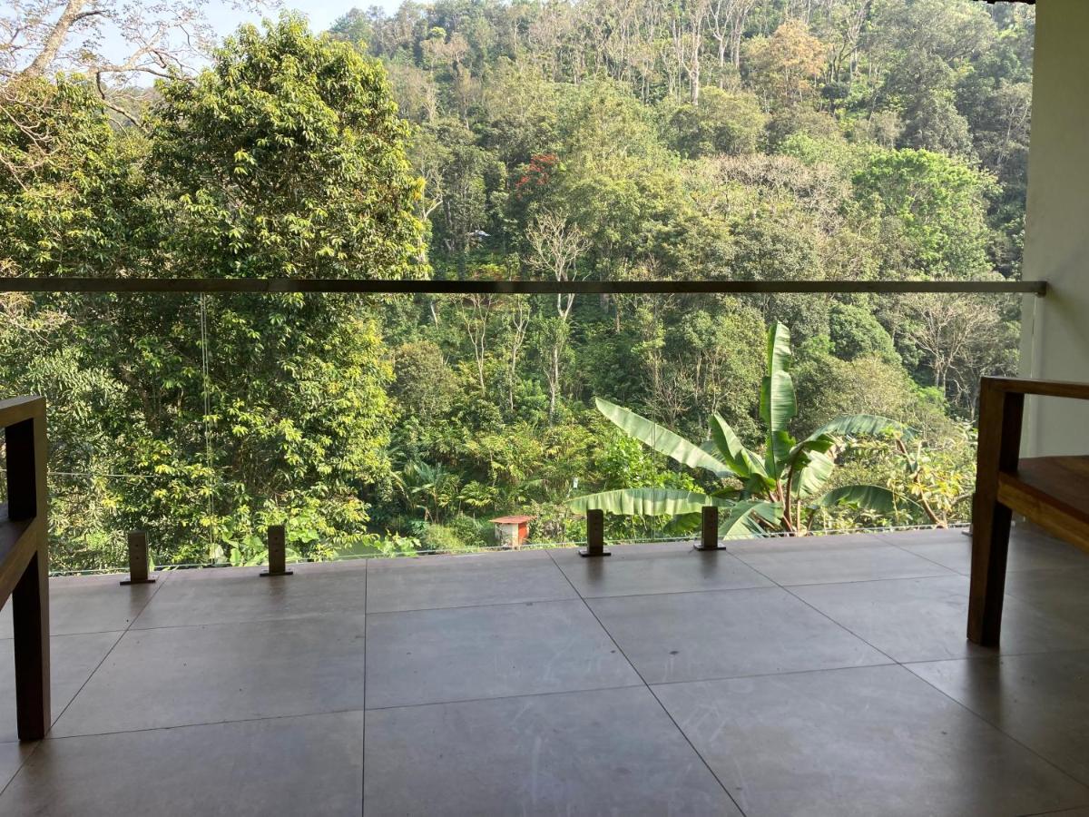 Spice Forest Plantation Homestay, Thekkady Vandiperiyar Экстерьер фото